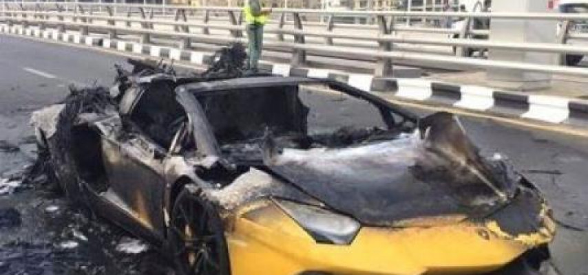"Lamborghini" bir anda külə döndü – VİDEO