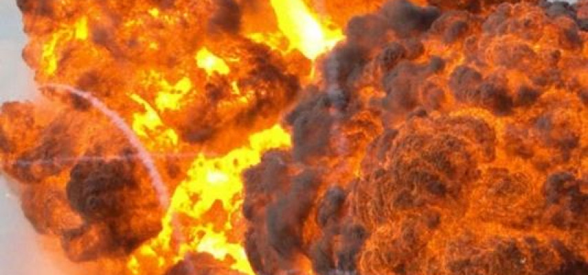 Məmurları daşıyan avtomobildə partlayış baş verib, 2 nəfər ölüb