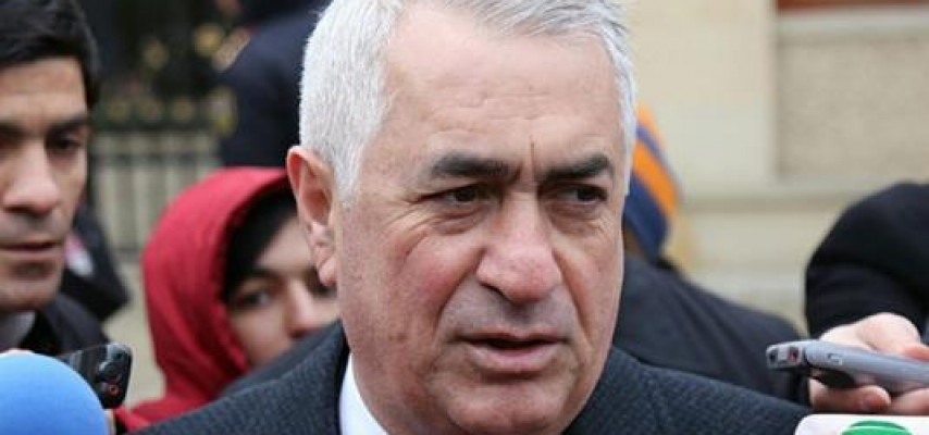 Cavid Qurbanov Ziya Məmmədovu tənqid etdi