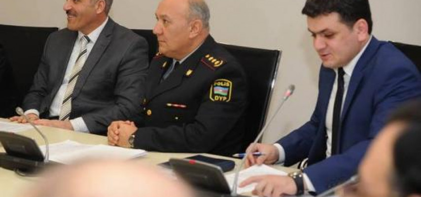 Yol polisi bizə niyə düşmən kimi baxır?