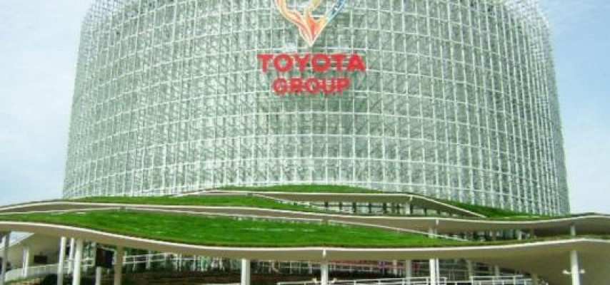 "Toyota" işini bərpa etdi