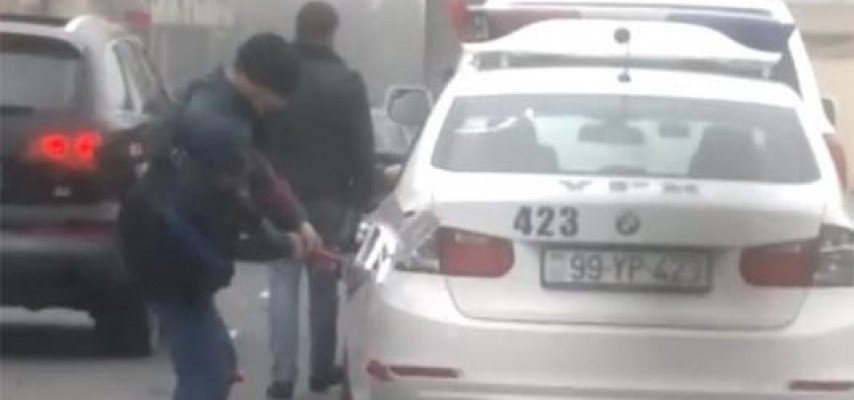 General polis maşınını çəkicləyən şəxsdən danışdı: «Hələ ayılmayıb»