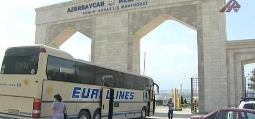 Gömrük Komitəsi sərhəddə yaranmış sıxlıqla bağlı məlumat yaydı