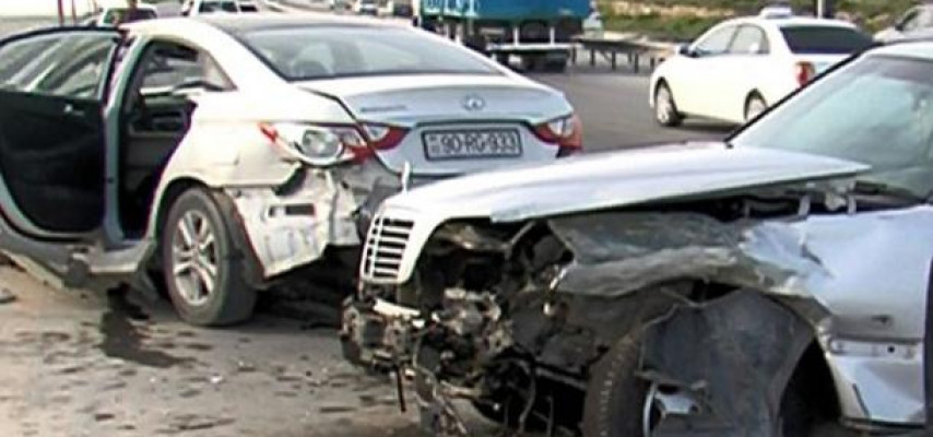 Piyada dəhşətli qəzaya səbəb oldu; 2 ölü, 2 yaralı +FOTO