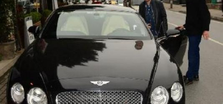 Bu müğənni "Bentley" sürür