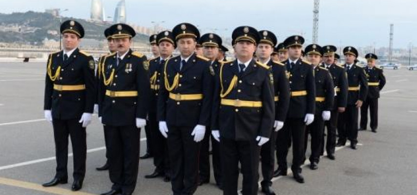 Polisdə xidmət edənlər hərbi qeydiyyatdan çıxarılacaq