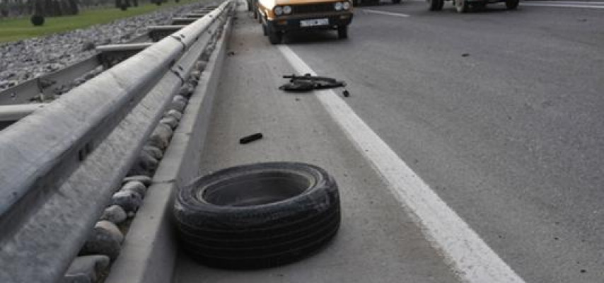 Hamilə qadın yol qəzasında xəsarət aldı - Şəmkirdə