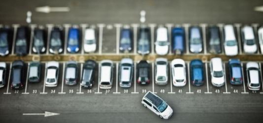 Ödənişli parkinqdə avtomobili necə gəldi saxlamaq olar?