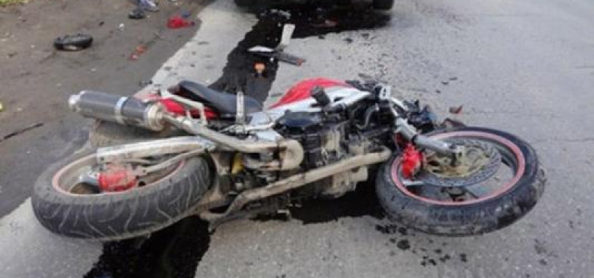 Motosikletlə 2 qadını vurdu, biri öldü