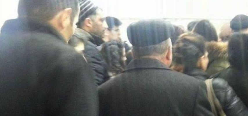Bakı metrosunda uzun növbə yarandı