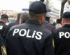 Polislərin poqonlarını qopartdılar