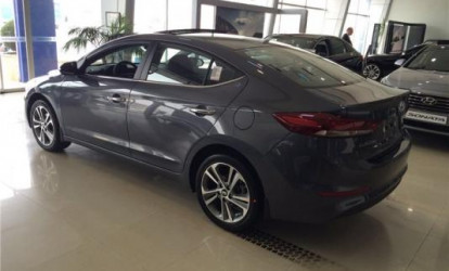 Bakıda ev qiymətinə "Hyundai Elantra"