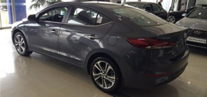Bakıda ev qiymətinə "Hyundai Elantra"