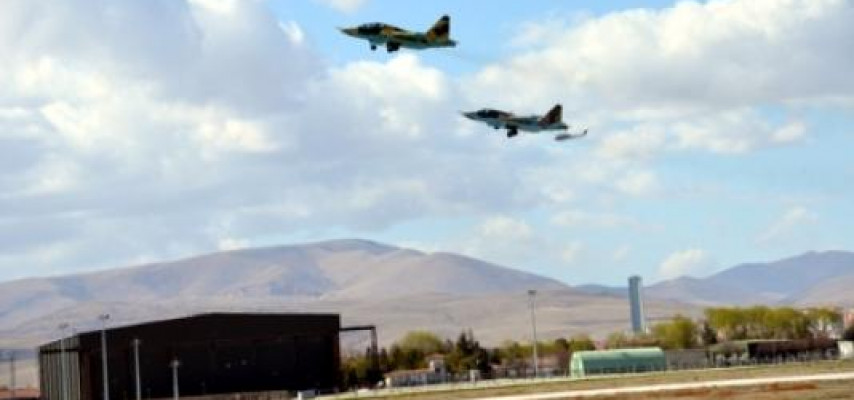 Azərbaycan və Türkiyə pilotları uçuş keçiriblər
