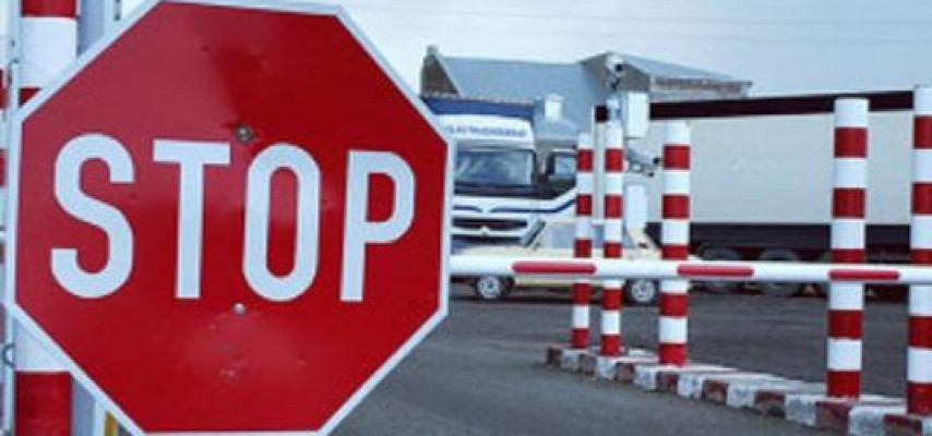 "Sınıq Körpü" gömrük postundakı sıxlıq aradan qaldırılıb