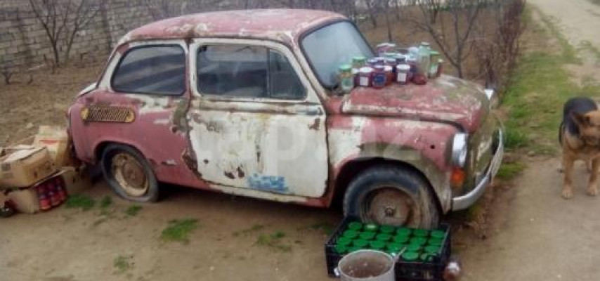 Bakıda 50 ilin maşını 4 min manata satışa çıxarıldı
