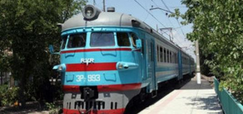 Ermənistan Rusiyanı dəmiryolu tariflərini əsassız yerə qaldırmaqda ittiham edib