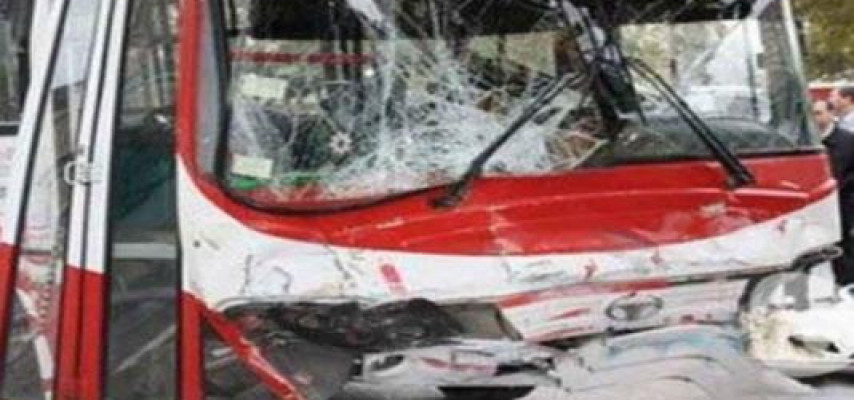 Bakıda sərnişin avtobusu qəzaya uğradı: ölən var