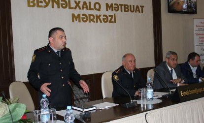 Qanunsuz parklamadan yazanlara mükafat verildi