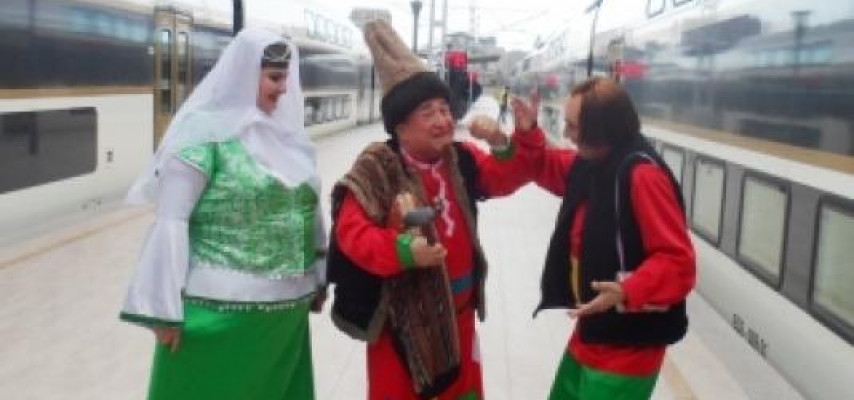 Bakı sərnişin stansiyasında Novruz şənliyi