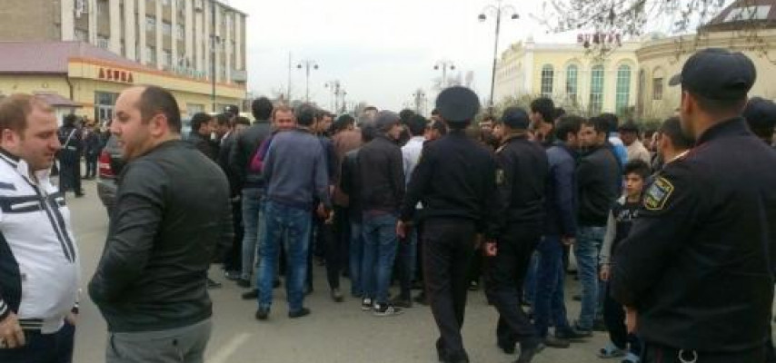 4 nəfərin ölümünə səbəb olan DYP əməkdaşı həbs edilsin! - Lənkəranda aksiya