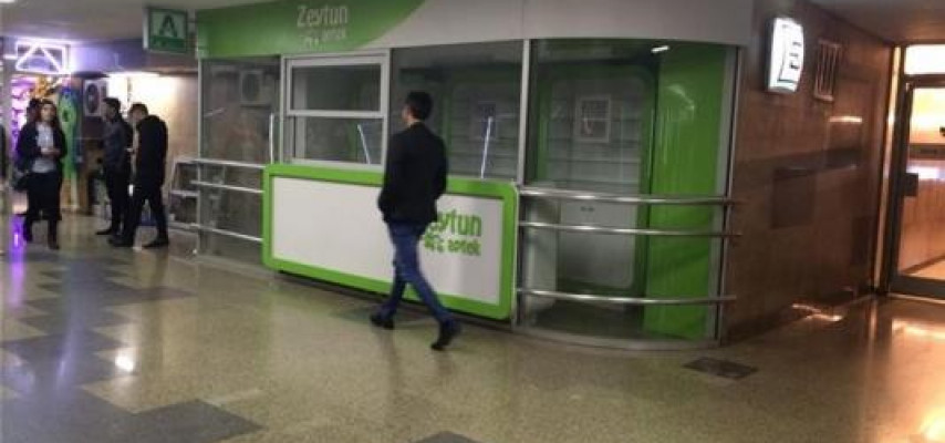 Metroda apteklər açılır
