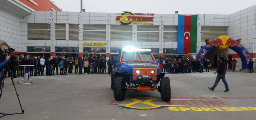 Azərbaycanda istehsal olunan «Hörümçək» maşın təqdim edildi