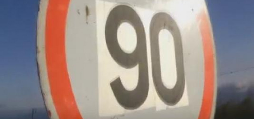 Diqqət! - 50-lik yola kağızla 90 yapışdırıb sürücüləri radara salırlar
