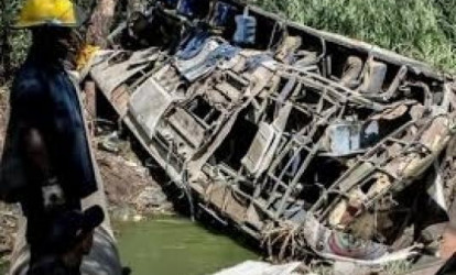 Avtobus yarğana yuvarlandı, ölən və xəsarət alanlar var