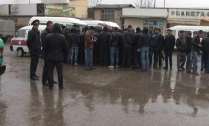 Sürücülər etiraz aksiyası keçirdi - Departament pul yığır