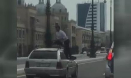 Sosial şəbəkələr bu kadrlarla çalxalanır - Operator, yoxsa akrobat?