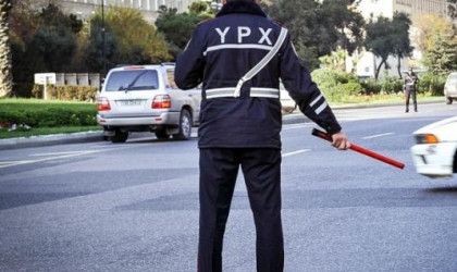 Bakıda "avtoş" yol polisini vurdu – Sürücü qaçıb