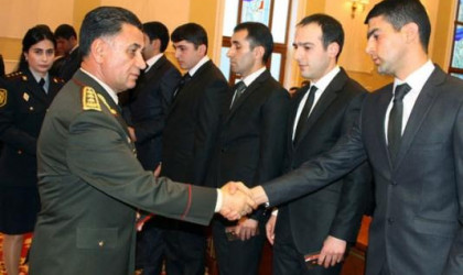 Ramil Usubov 158 işçi götürəcək - Qəbula gəlin