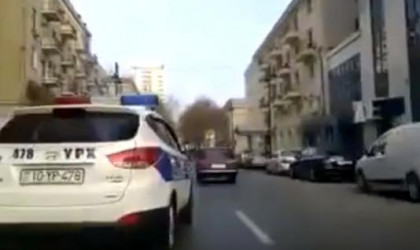 Qadın sürücü Bakıda yol polisinə «dərs keçdi»