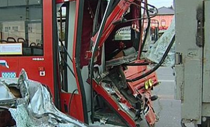 Daha bir sərnişin avtobusu qəzaya uğradı