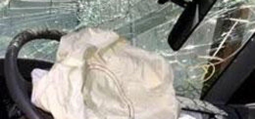 Pirqulu yolunda avtomobil aşıb: yaralılar var
