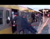 Metroda qatara vəhşi hücum; polis də dəstək verdi