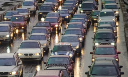 Yağışda yol qəzalarından necə qorunmaq olar?
