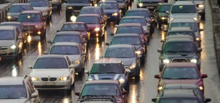 Yağışda yol qəzalarından necə qorunmaq olar?
