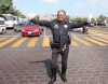 Yol polisi küçədə rəqs etdi