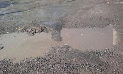 Bakıda bu da oldu - Yolların asfaltı oğurlanır 