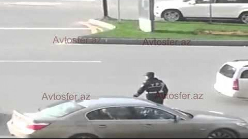 Yol polisinin bu hərəkəti görənləri təəccübləndirdi