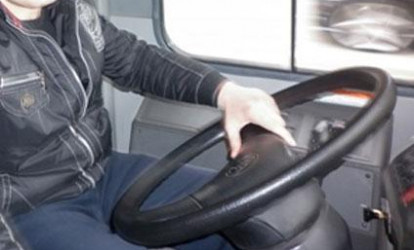 Bakıda avtobus sürücüsü sərnişinlərin başına oyun açdı