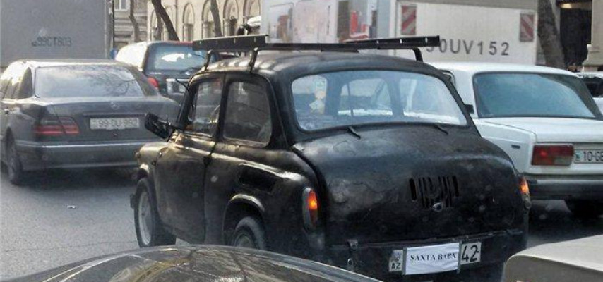 Bakıda qəribə maşın