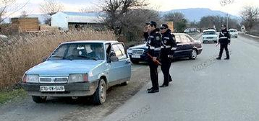 Polis bayramda 100 sürücünü "sevindirdi"
