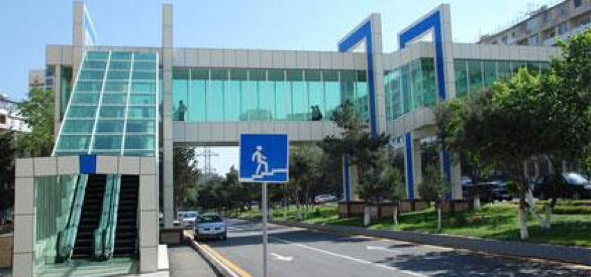 Piyadanın yolu keçməsi üçün 5 mühüm vəziyyət