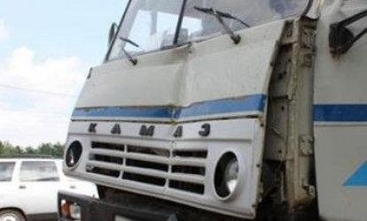 Kürdəmirdə iki yük maşını toqquşub: 1 yaralı