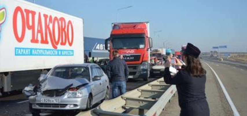 78 avtomobil bir-birinə girdi