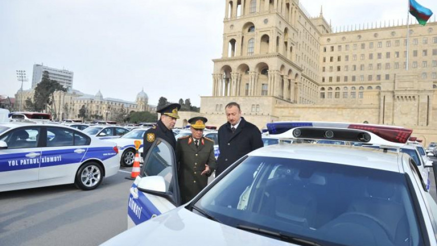 Polislər üçün alınan yeni maşınlar istifadəyə verilib