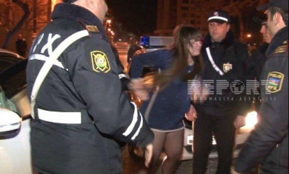 Bakıda sərxoş qadın yol polislərinə hücum çəkdi